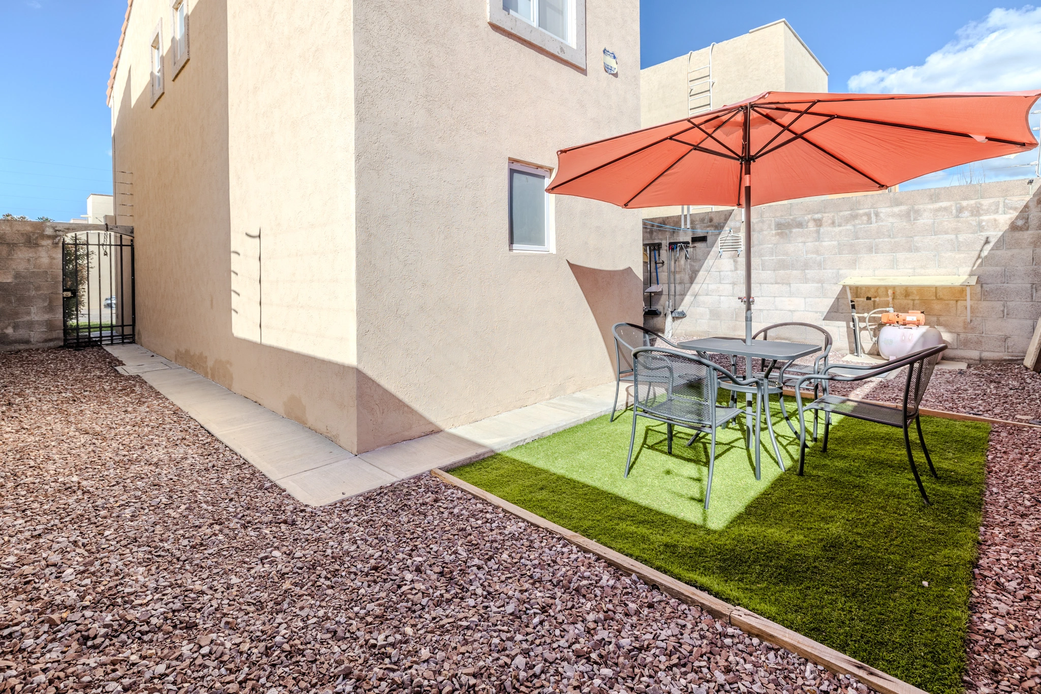 Green House - 12